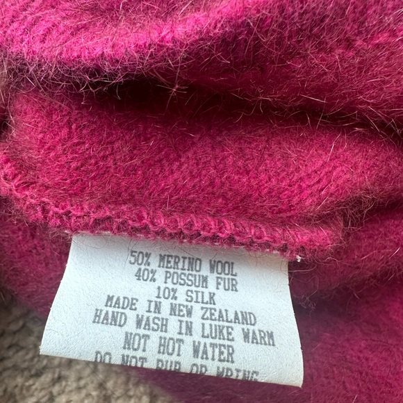 Koru merino wool, silk, and possum sweater - Picture 4 of 4